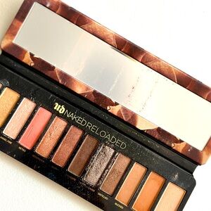 Naked palette